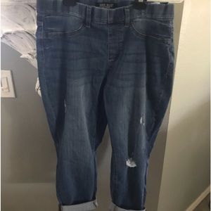 Judy Blue pull on distressed jeans 16W